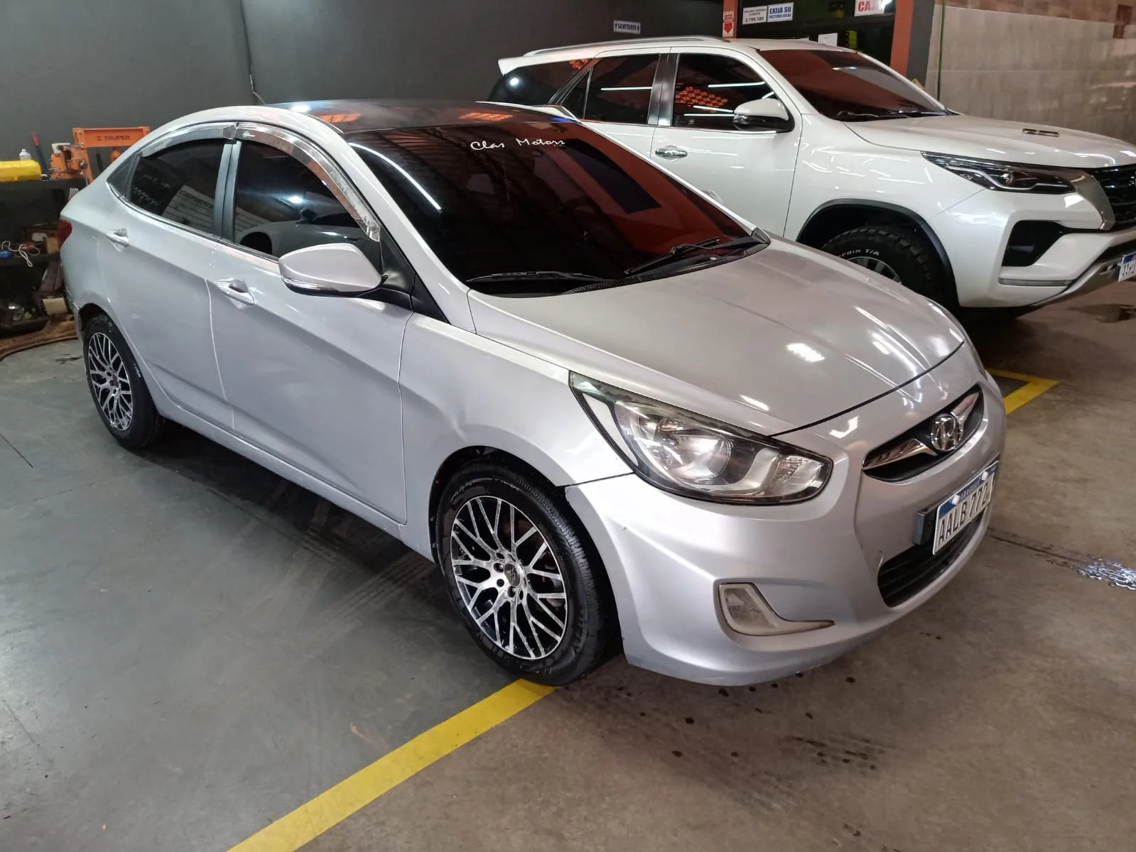 Hyundai accent 2011 Diésel Automatico — Foto 1